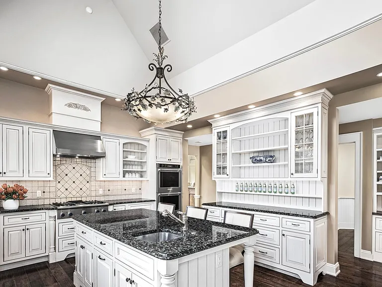 Spectacular Kitchen