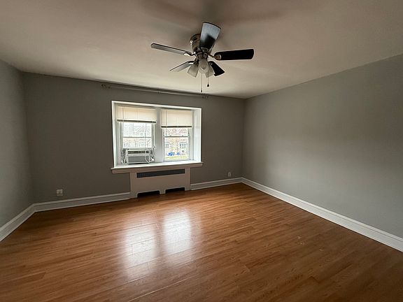 3rd image of 33XX Vista St Floor 2