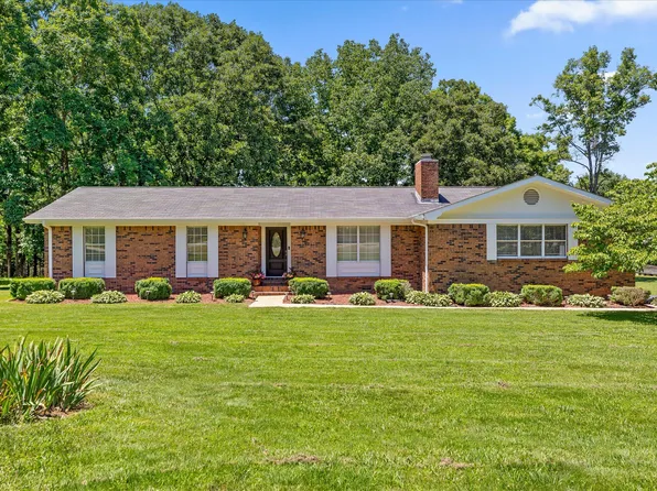 445 Brow Rd, Trenton, GA 30752