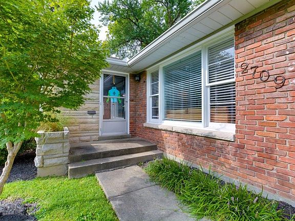 2nd image of 2709 Lakeside Dr
