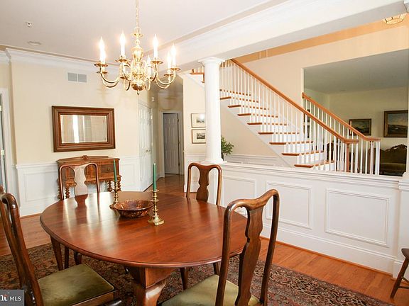 5th image of 14 Kayser Ct