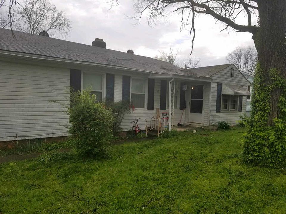 2nd image of 407 Main Rd