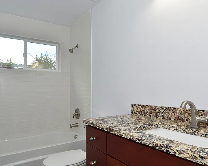 713B 27th Ave — Photo 14