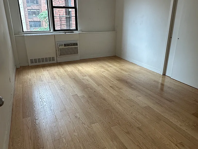 435 E 79th St #3F — Photo 6