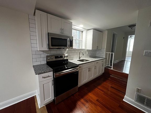 4th image of 1547 S 13th St Floor 2