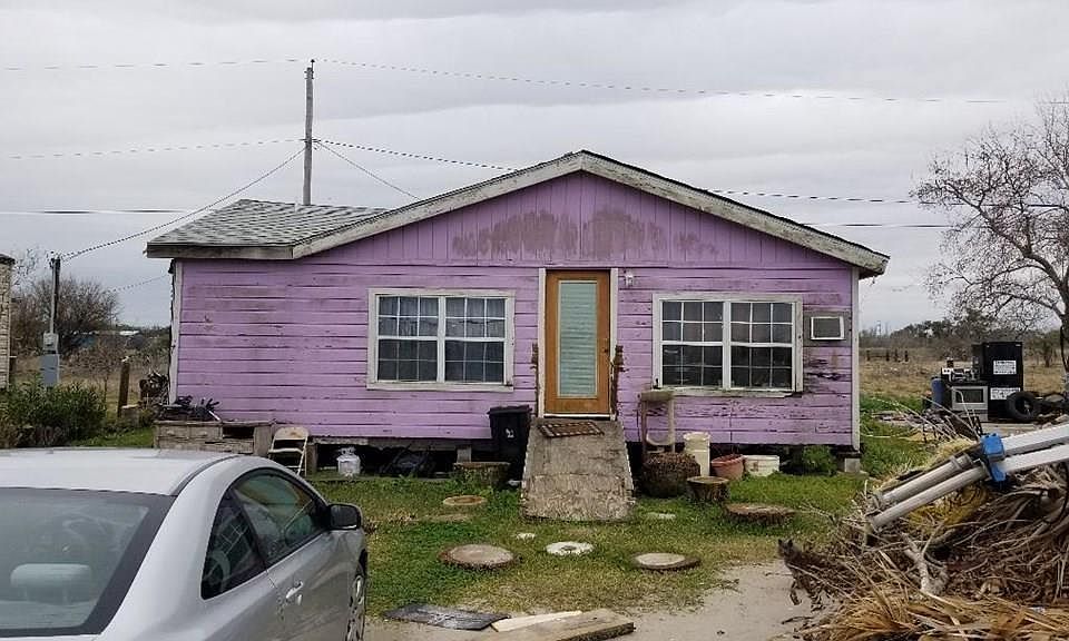 1st image of 202 Bermuda Dr