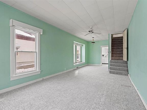 4th image of 5 E Brown St
