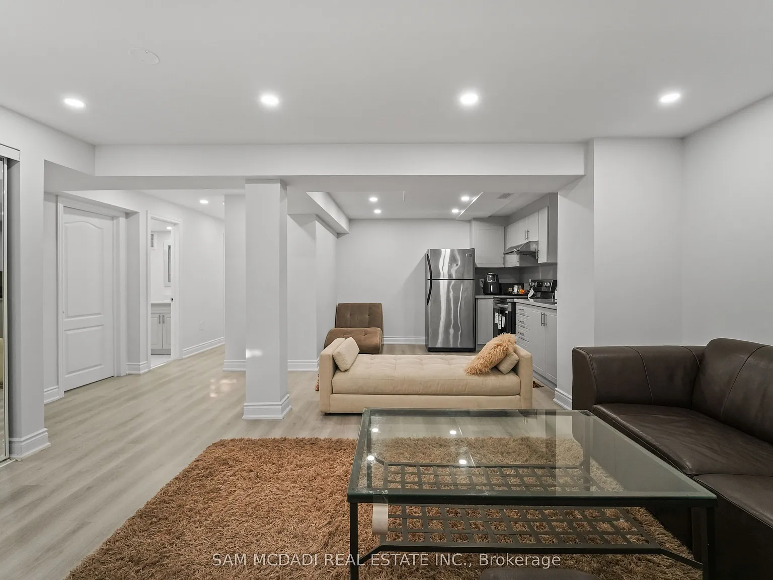 3 bed, $3,000 — Photo 4