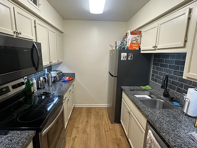 2118 Acklen Ave #107 — Photo 10