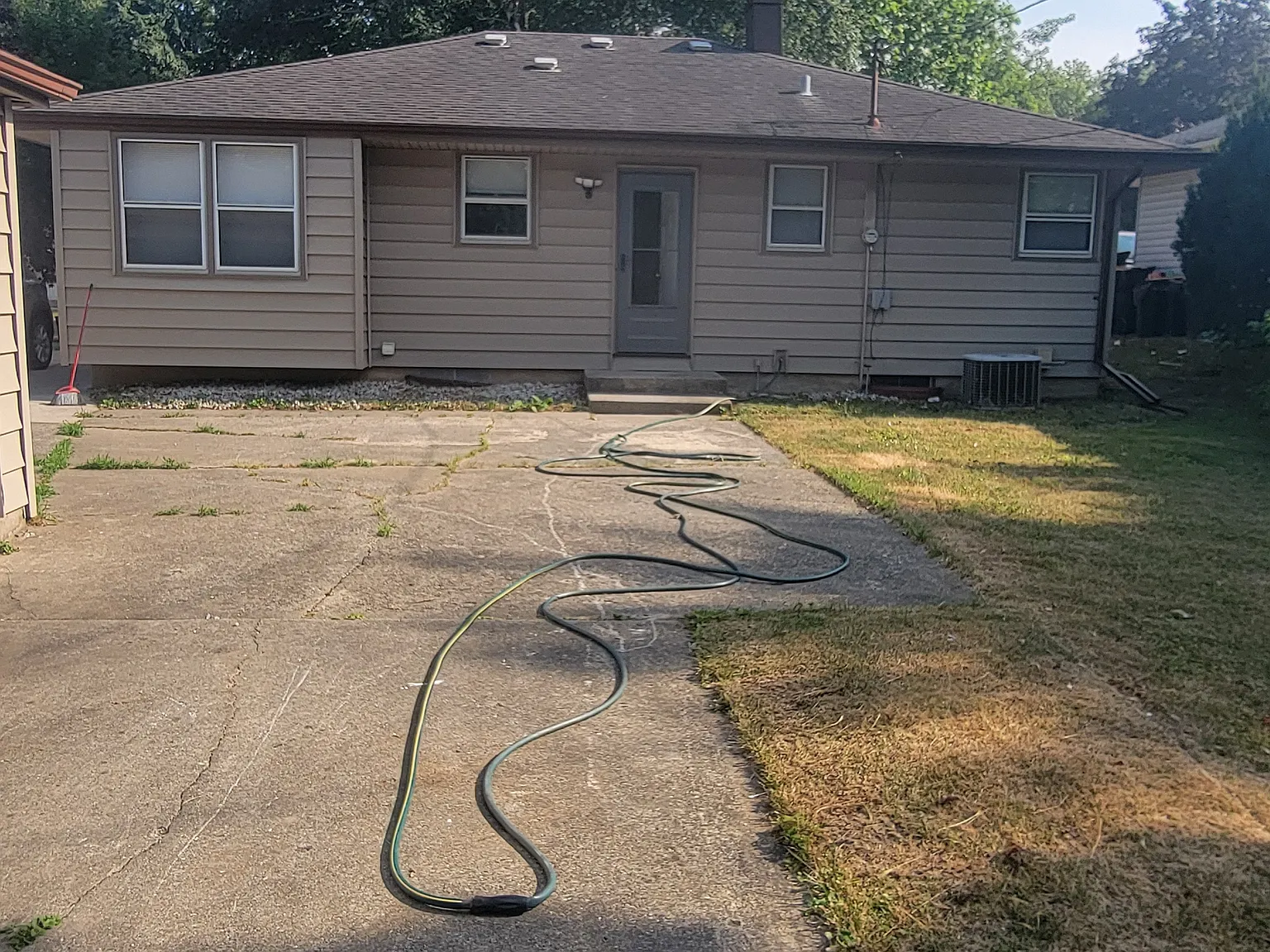 3 bed, 1.5 bath, 1731 sqft, $2,800 — Photo 2