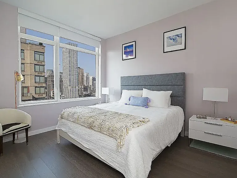 42 W 33rd St #31B — Photo 6