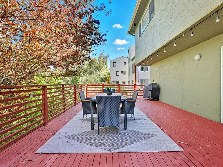 866 Alma Pl — Photo 41