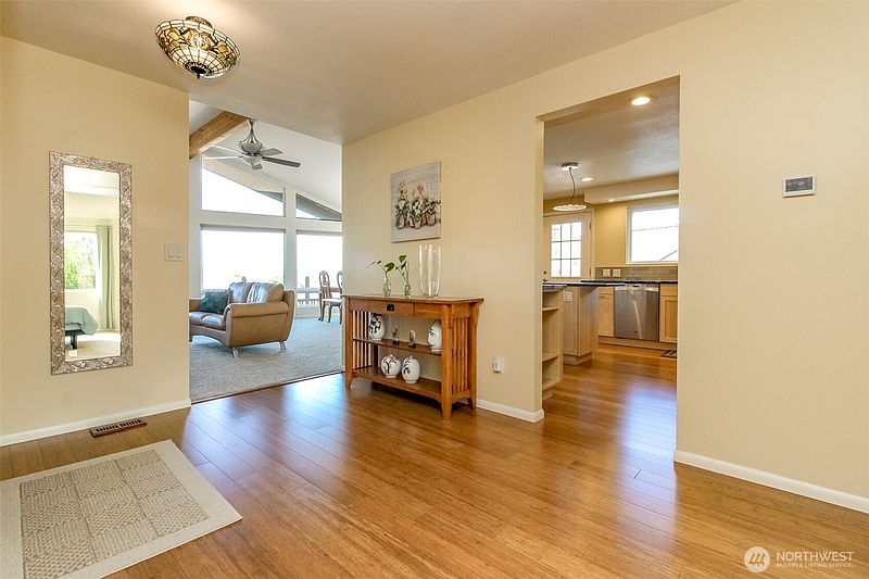 5th image of 29816 2nd Avenue SW