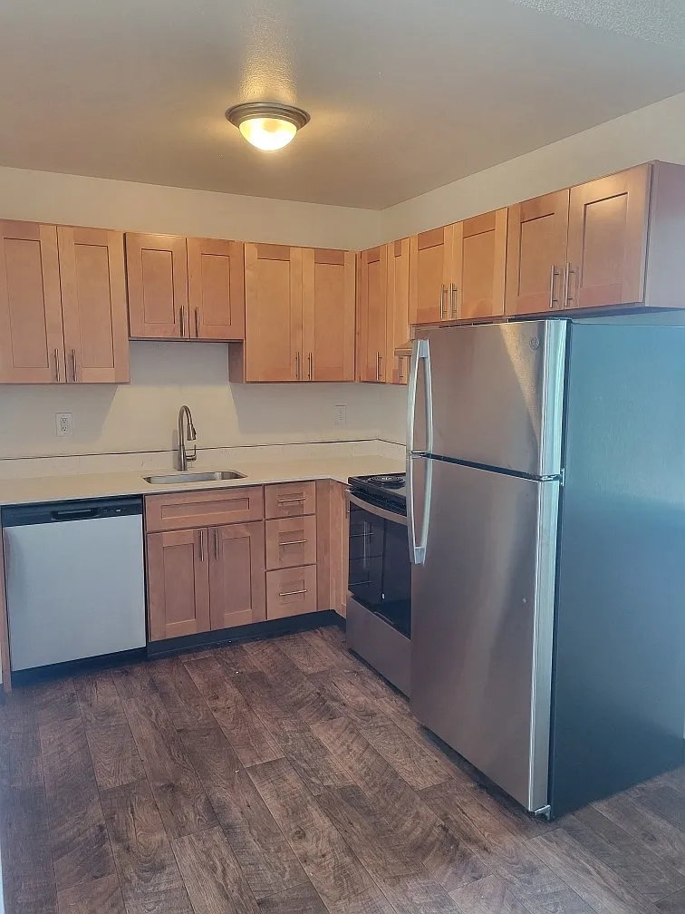 Carleton Terrace Apartments — Photo 4