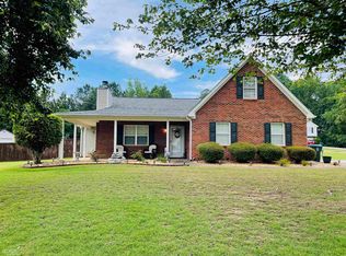 301 Majestic View Ct, Hampton, GA 30228