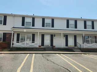 21707 Hidden Rivers Dr N, Southfield, MI 48075