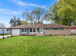 7661 N Delta PLACE, Milwaukee, WI 53223