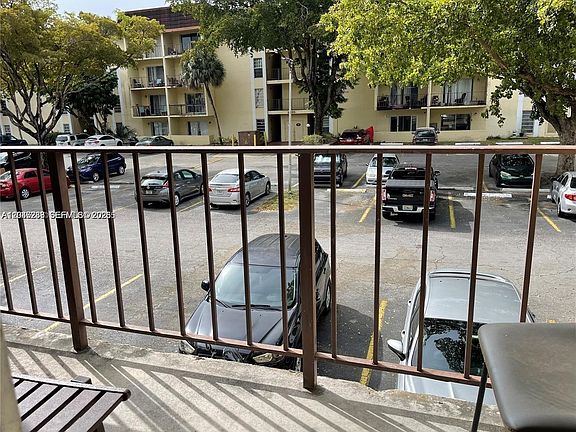 4th image of 12035 NE 2nd Ave #A209