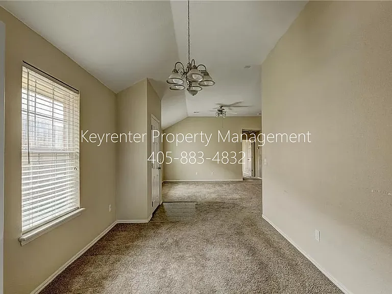 12328 SW 5th St — Photo 18