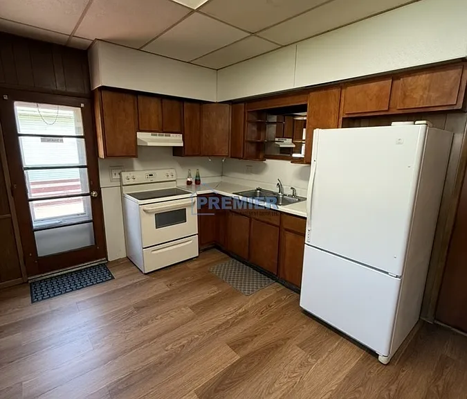 1006 Walnut St #2 — Photo 5