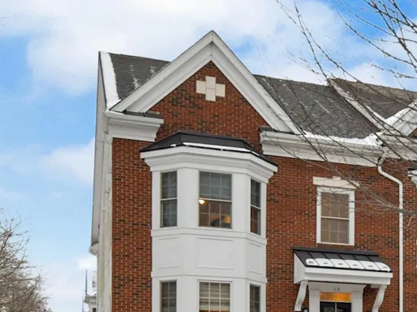 10 N Commerce Sq, Robbinsville, NJ 08691