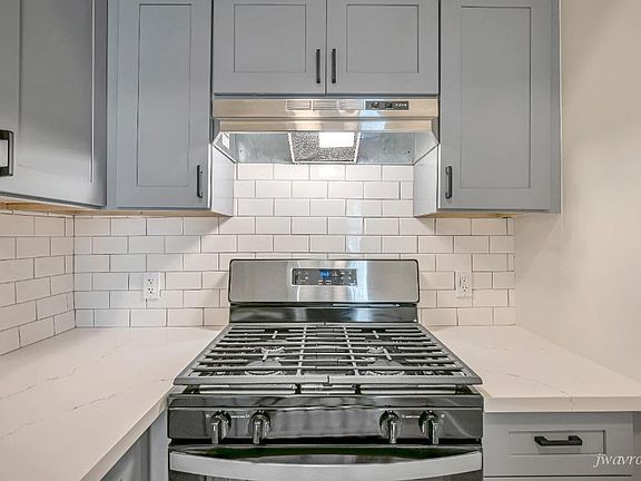 4th image of 777 Cole St Unit 3