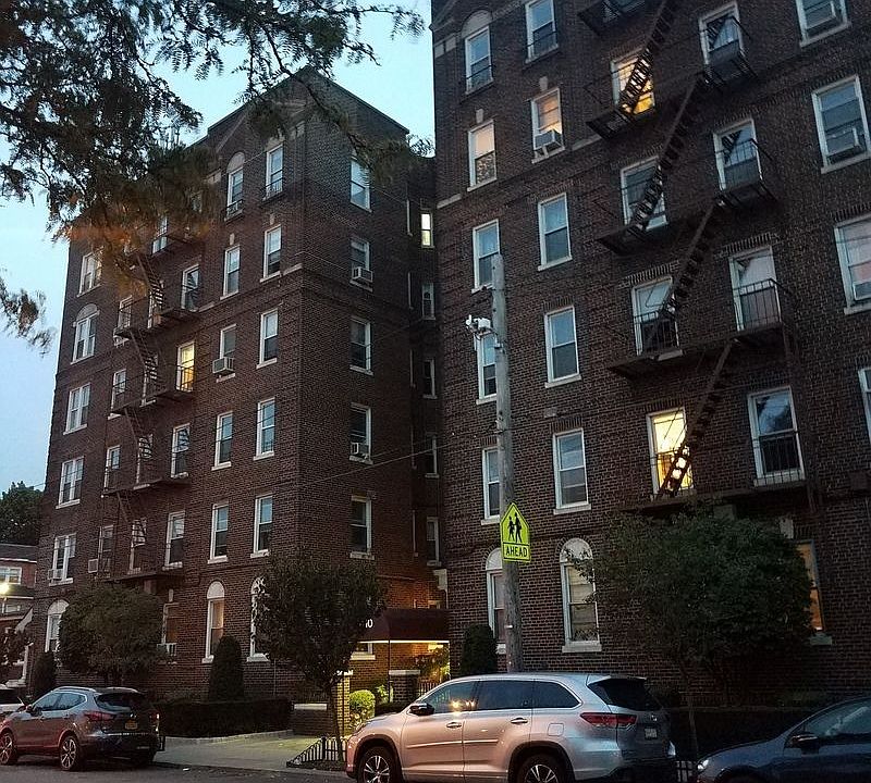 1st image of 1410 Avenue S
