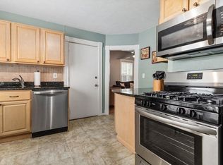 84 Willow St #2, Cambridge, MA 02141