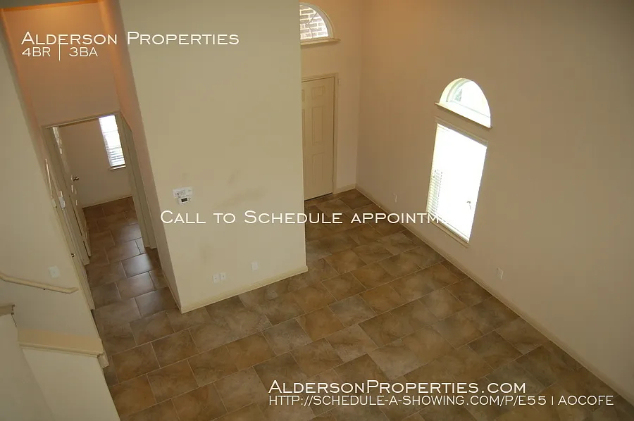 Beautiful home in Avery Park — Photo 2