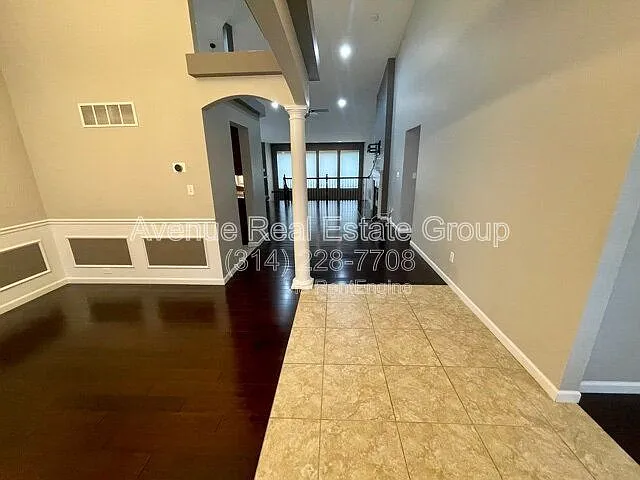 216 Magnolia Trace Dr — Photo 3