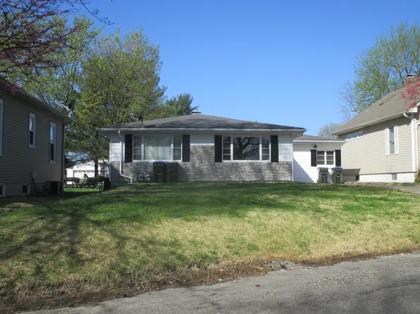 815 N Metter Ave, Columbia, IL 62236