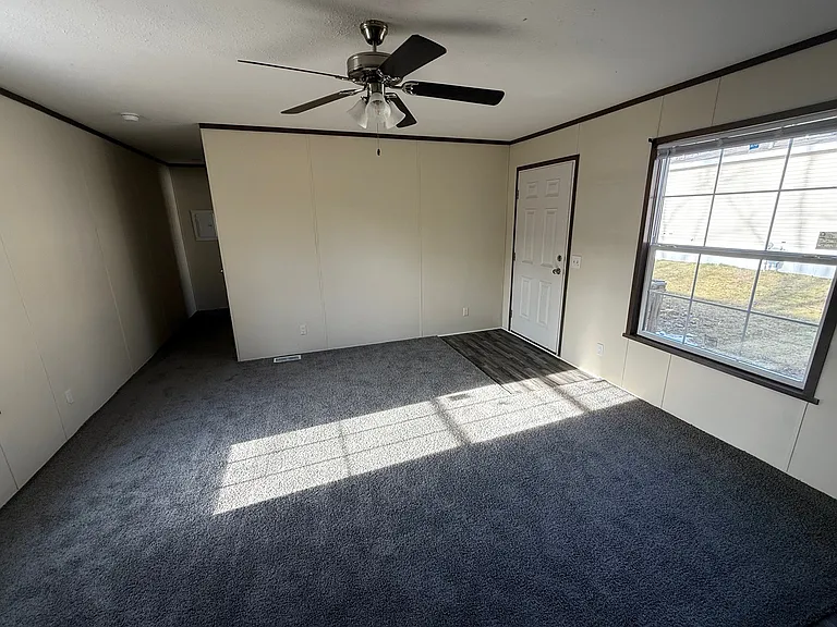 305 Sheryl A Ln — Photo 4