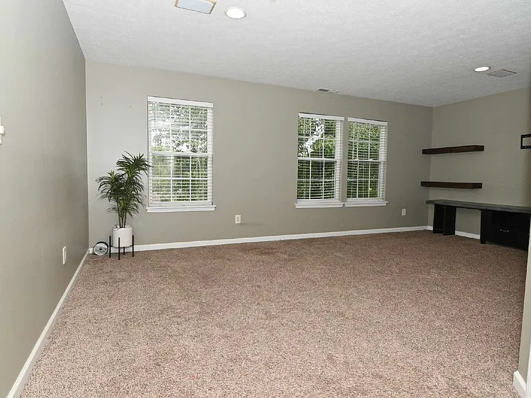 8405 Swift Ct — Photo 31