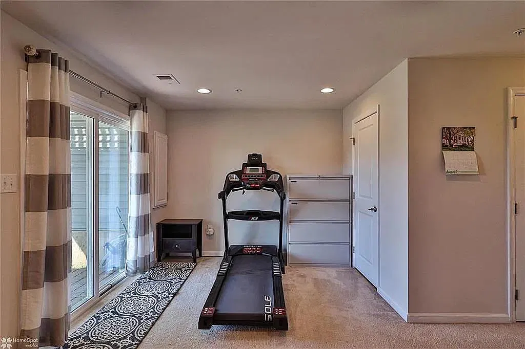 2173 Cook Dr — Photo 3
