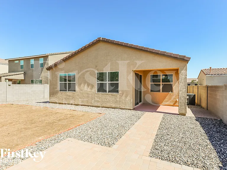 10129 W Southgate Ave — Photo 15
