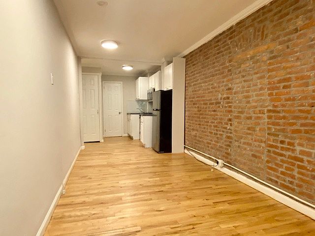 1st image of 111 Saint Marks Pl APT 6