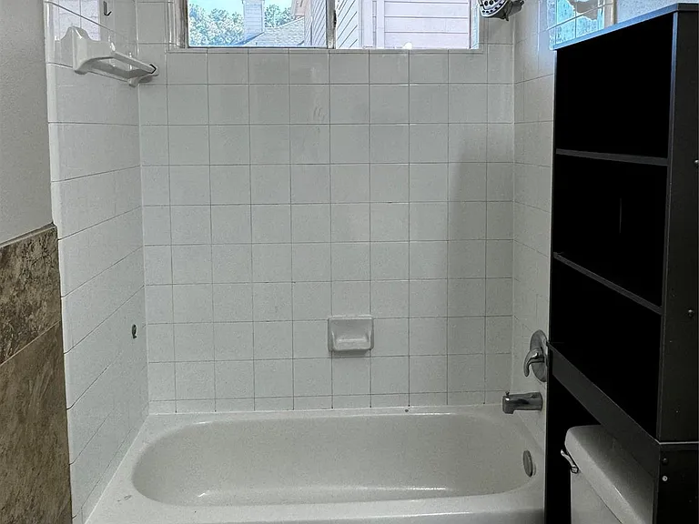 18614 Timbers Dr — Photo 19