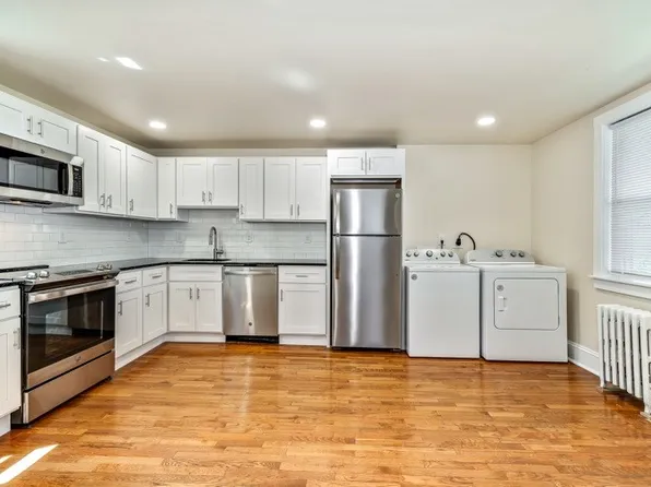 29 N Spring Garden St APT 3, Ambler, PA 19002