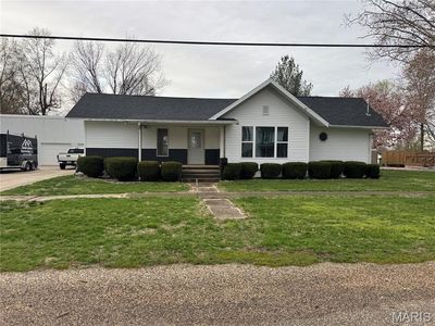 155 E Brown St, Waverly, IL, 62692