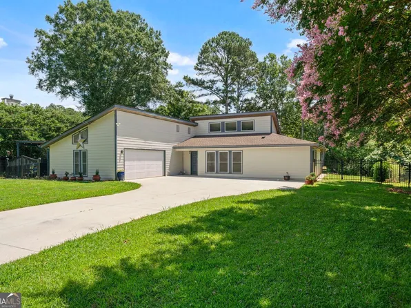 228 Arbour Way, Suwanee, GA 30024