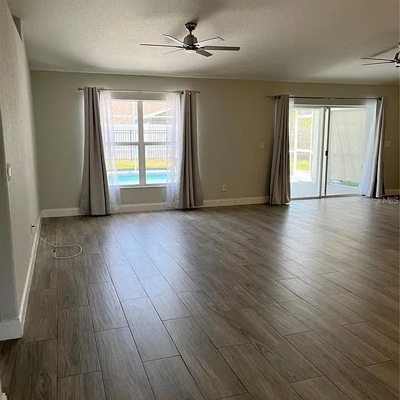 3350 Countryside View Dr — Photo 3