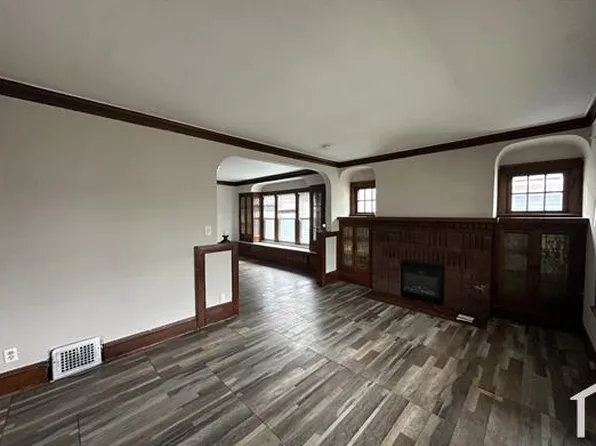 11814 Lenacrave Ave #Up, Cleveland, OH 44105