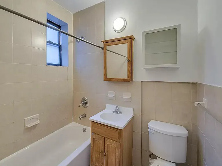 223 E 85th St #4 — Photo 3