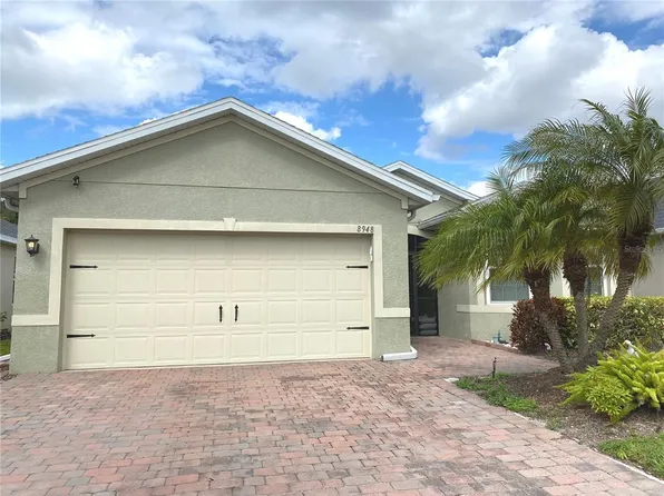 8948 Mondial Ct, Venice, FL 34293