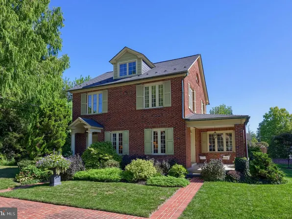 81 S Linden St, Manheim, PA 17545