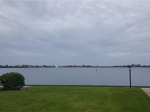 5th image of 761 John Ringling Blvd #2