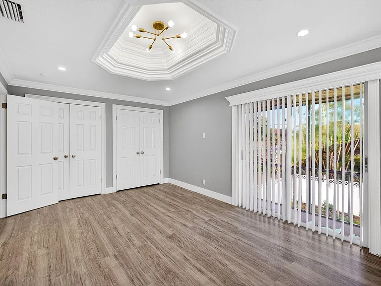5424 SW 44th Ter — Photo 36