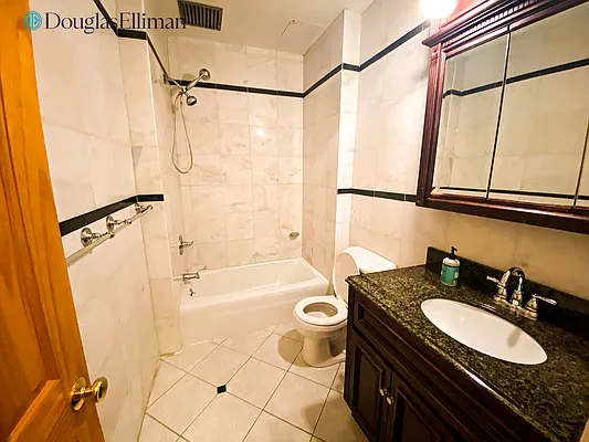 Rented by Douglas Elliman | media 16