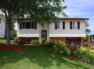 6610 S 83rd Ave, Ralston, NE 68127