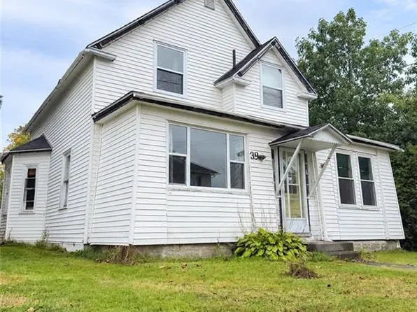 39 Manse St, Miramichi, NB E1N 4H6